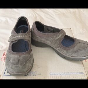 Skechers relaxed fit memory foam Mary Jane
